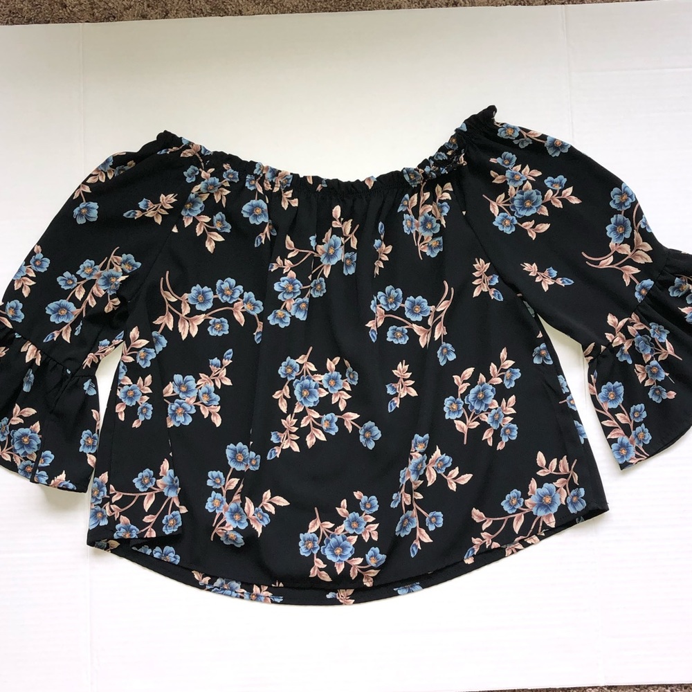 A’gaci Off the Shoulder Top